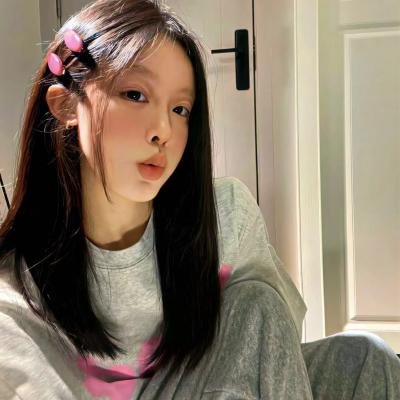复制闪灵娇妻 封面